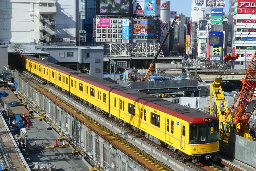 도쿄메트로 긴자선 1000계 전동차 · 실제 사진